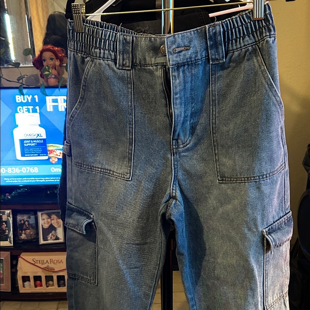 Stylish Women's Denim Cargo Jeans